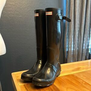 Hunter rain boots size 8